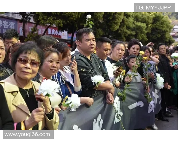 南充籍足球明星刘的成长之路与职业生涯的辉煌成就解析